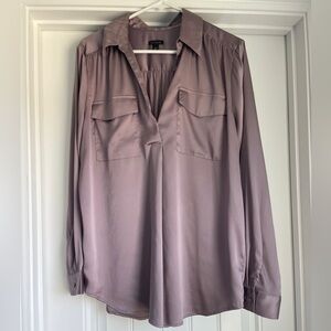 Ann Taylor Long Sleeve Camp Shirt in Delicate Mauve - L